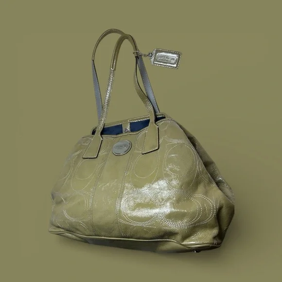 Coach Olive Green Vintage Leather Tote Bag - Picture 8 of 10